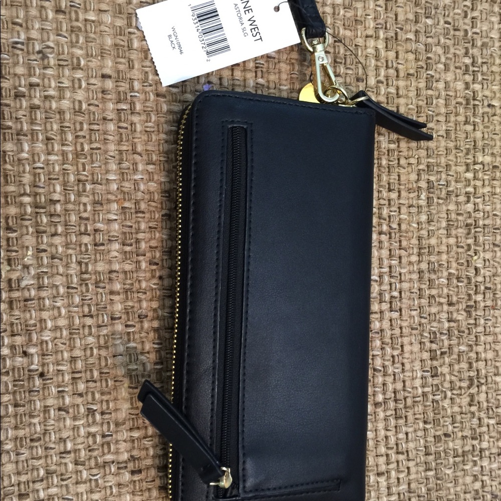 Nine West wallet